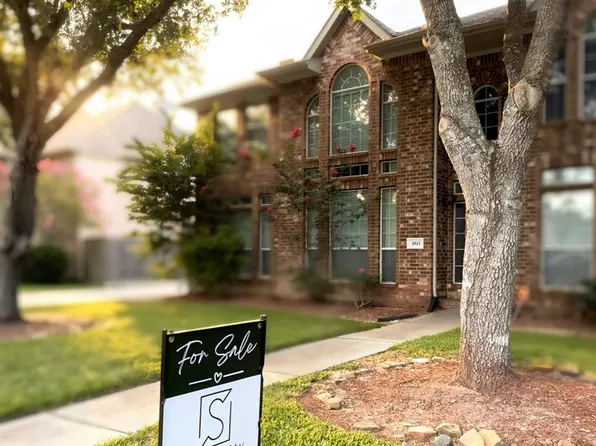 3811 Houston Lake Dr, Pearland, TX 77581