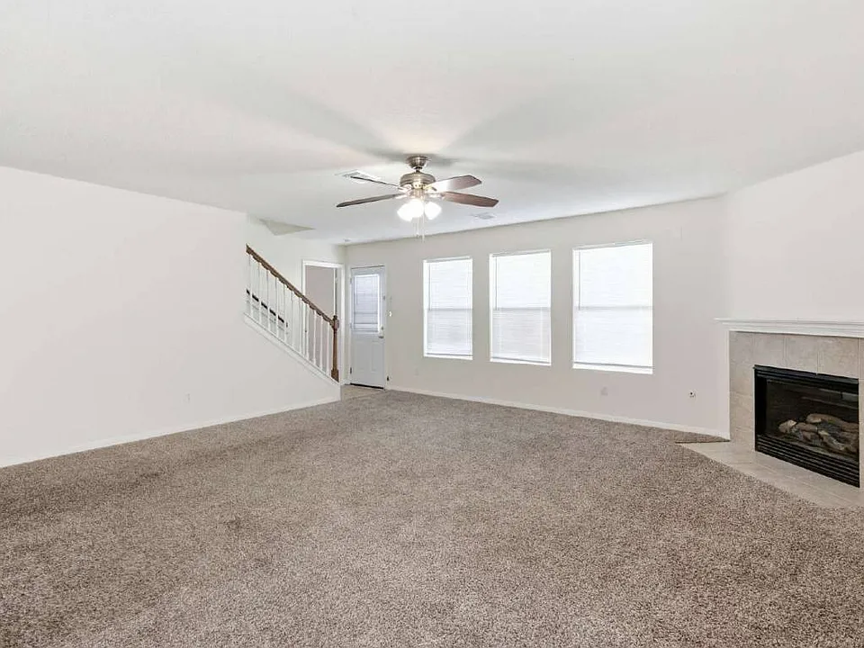 5007 Oak Stand Ct