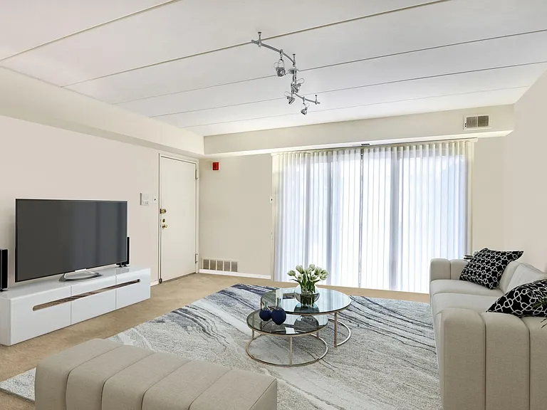 Ambassador Apartments — Photo 60