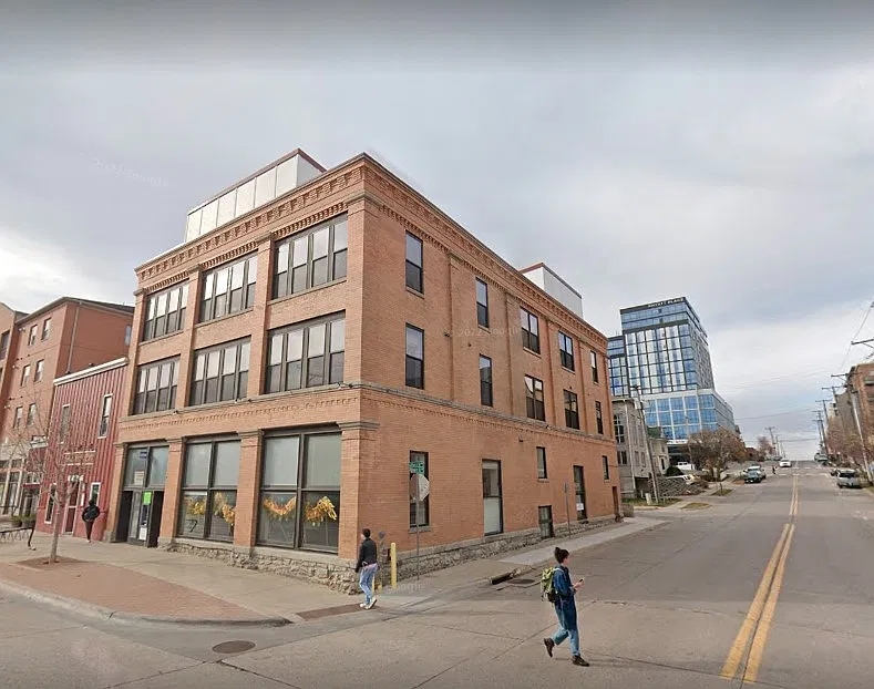 401 S Gilbert St #304