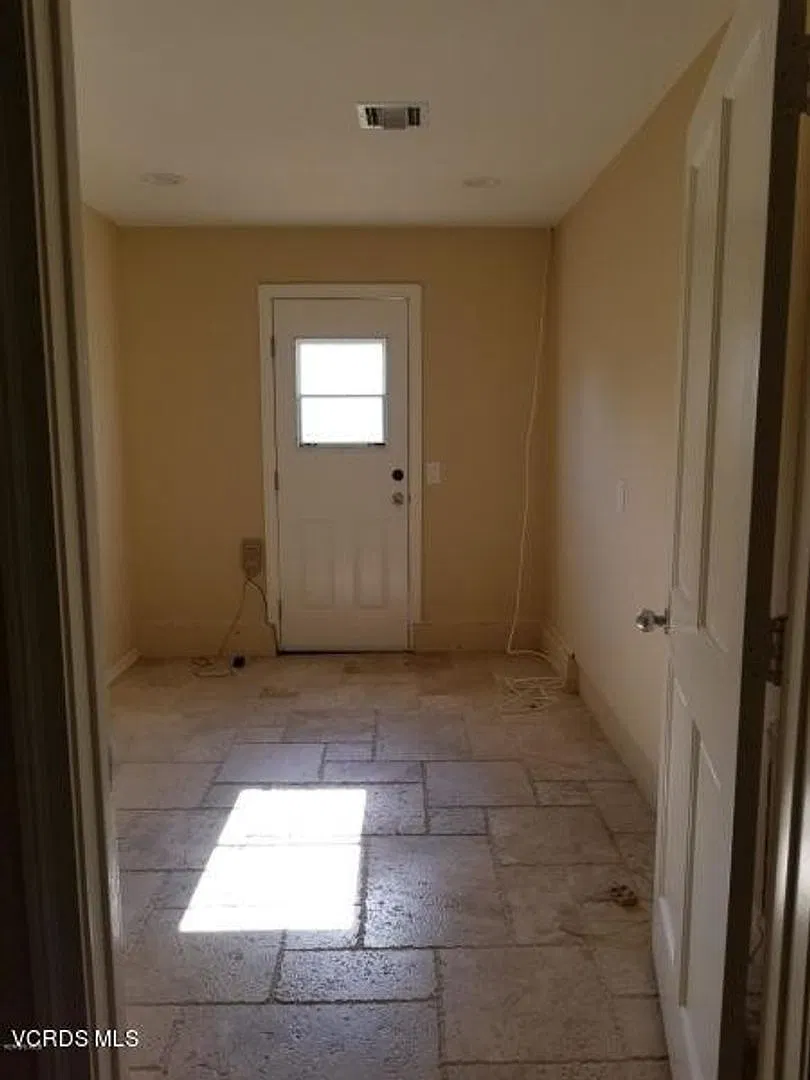 Truly beautiful, one story, single family home! — Photo 4