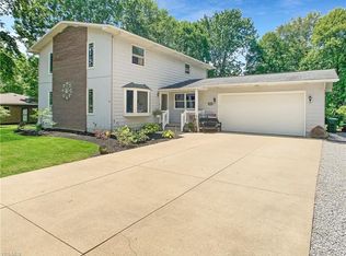 393 Knollwood Ave, Tallmadge, OH