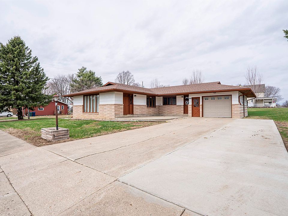 1st image of 602 6th St