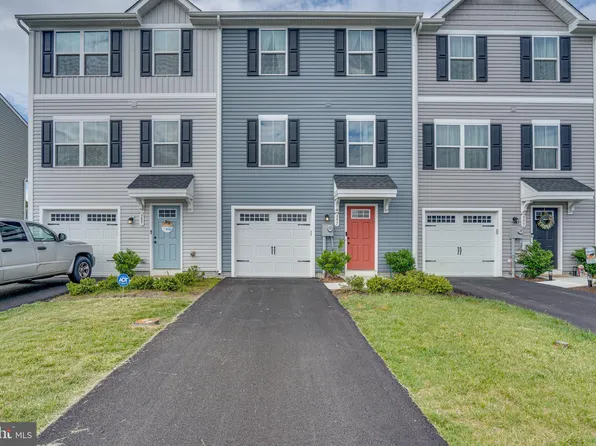 391 Bait Rd, Inwood, WV 25428