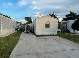 127 Dolphin Hbr, Baytown, TX 77523