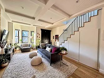 917 Jefferson Avenue, #1
