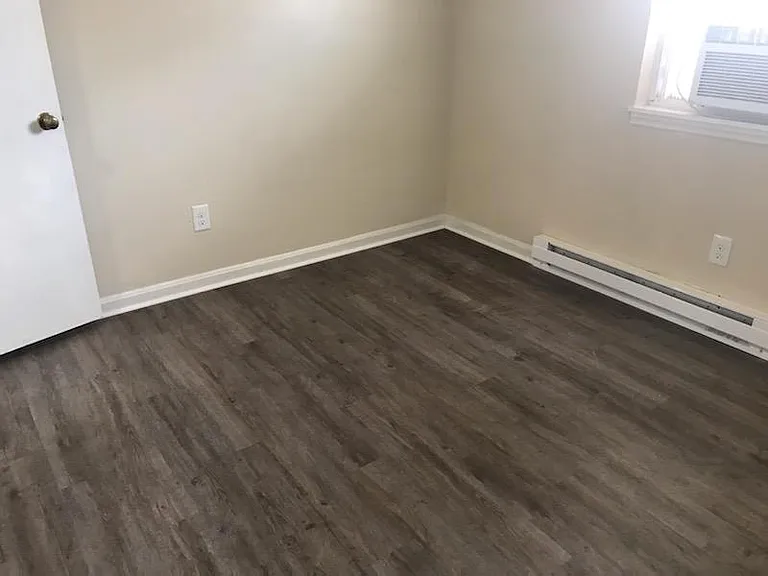 1924 Leitner Ct — Photo 1