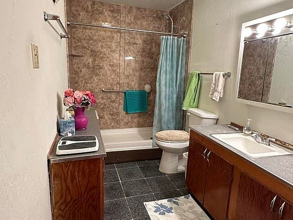 3rd image of 5007 Bannister Rd