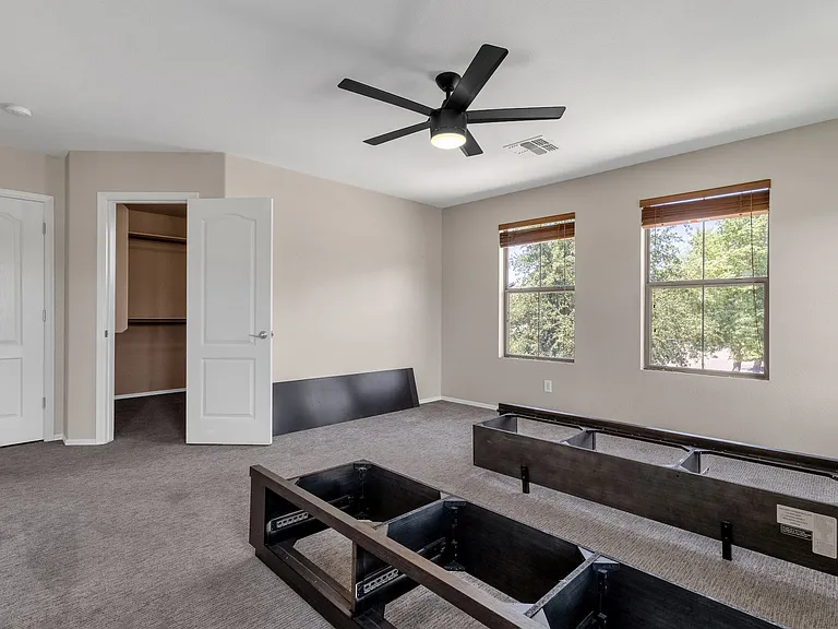 4365 E Morrow Dr — Photo 12