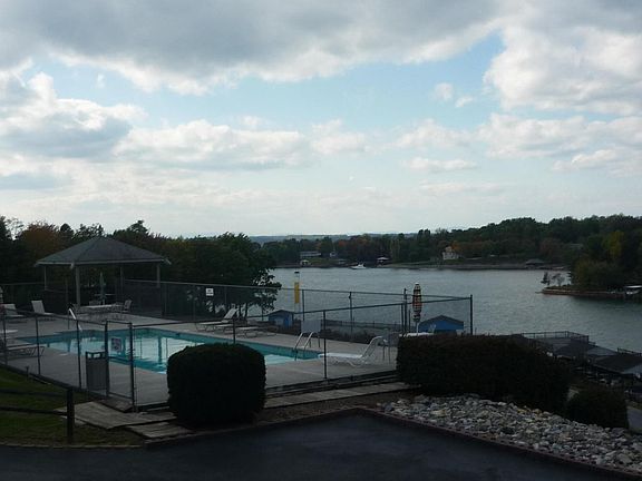 5th image of 16109 Smith Mountain Lake Pkwy #F7