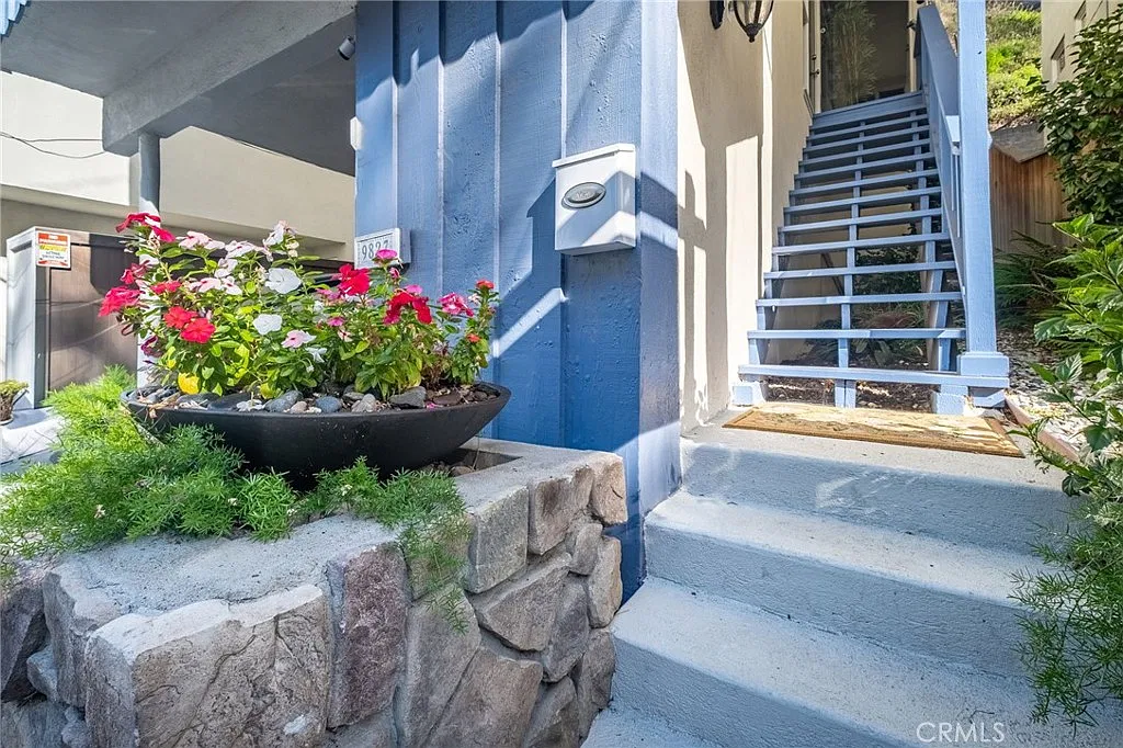3 bed, 1.5 bath, 1278 sqft, $5,000 — Photo 2