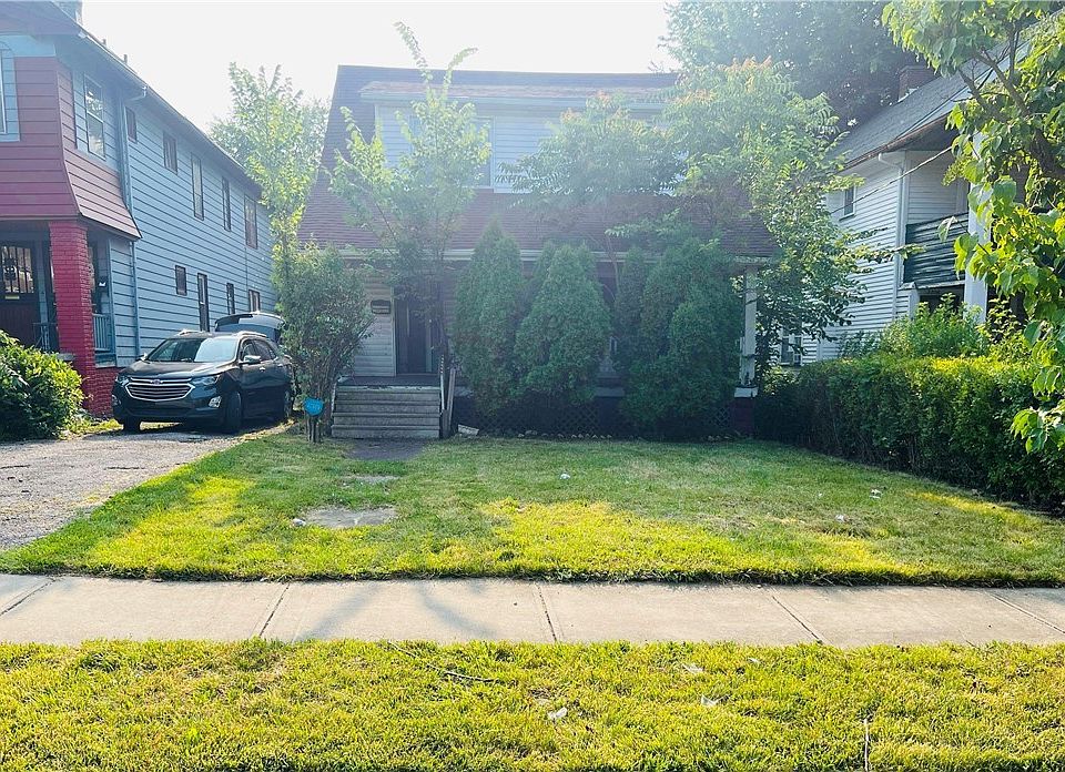 1st image of 3306 E 119th St
