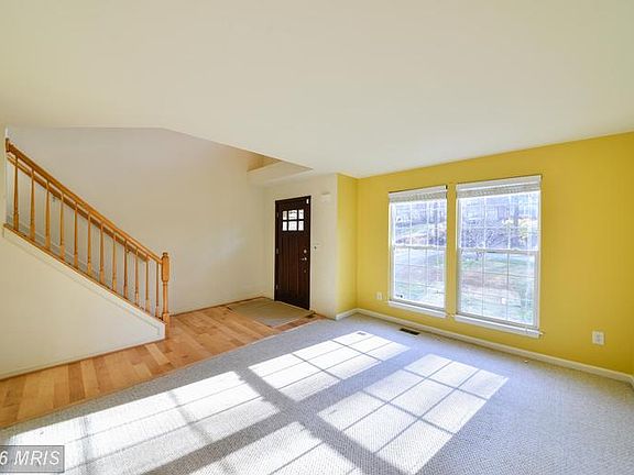 4th image of 784 Paul Birch Dr