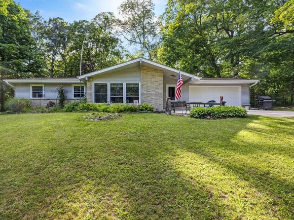 7059 Shady Lane ROAD, West Bend, WI 53090