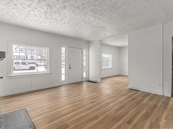 4th image of 522 E Bridgeport Ave