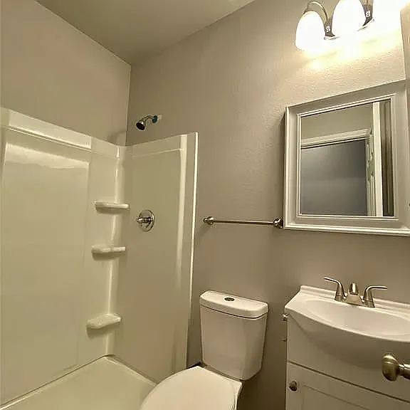 1040 E Richmond Ave — Photo 9