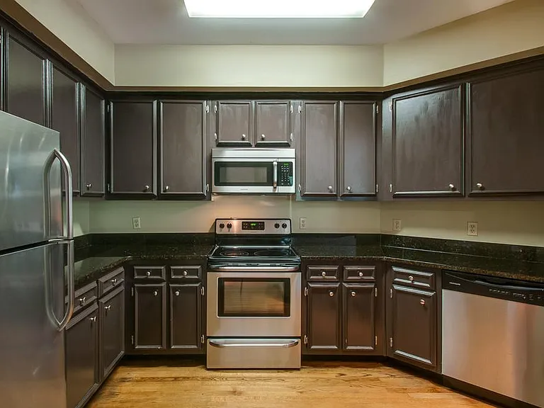 2110 Portland Ave #201 — Photo 11