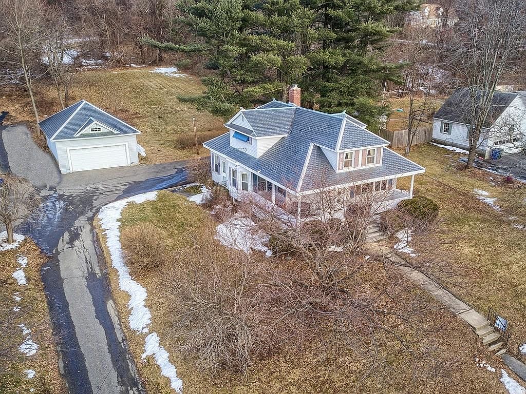 194 Prospect St, Leominster, MA 01453 Zillow