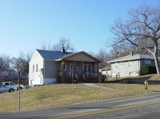 9525 E 31st St S, Independence, MO 64052