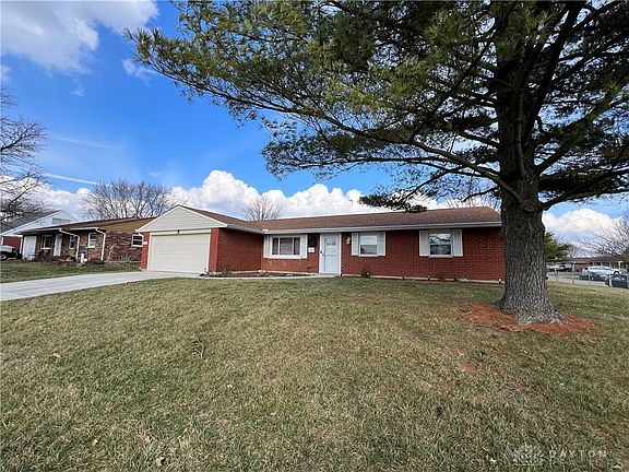 2nd image of 667 Dakota Dr
