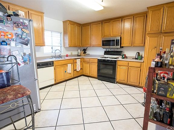 2nd image of 9362 Moonbeam Ave Unit 10
