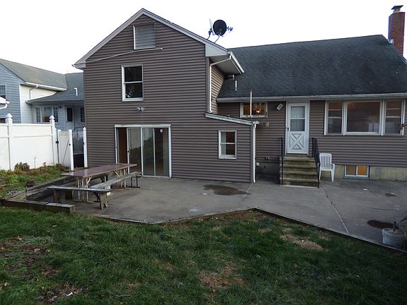 2nd image of 14 Lancaster Rd