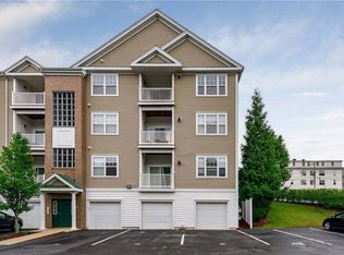 84 Mill St APT 303, Woonsocket, RI 02895