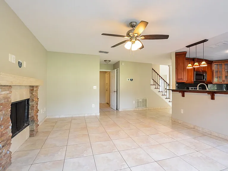 2233 Grand Tree Ct — Photo 6