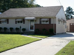 2413 Chesapeake Cir, Chesapeake, VA 23324