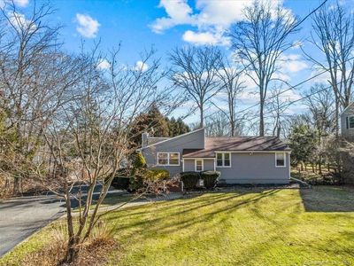 1 Old Hickory Ln, Branford, CT, 06405