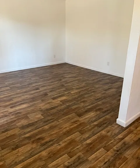 1223 N Dysart Rd #2 — Photo 11