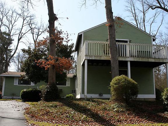 5th image of 246 Old River Rd