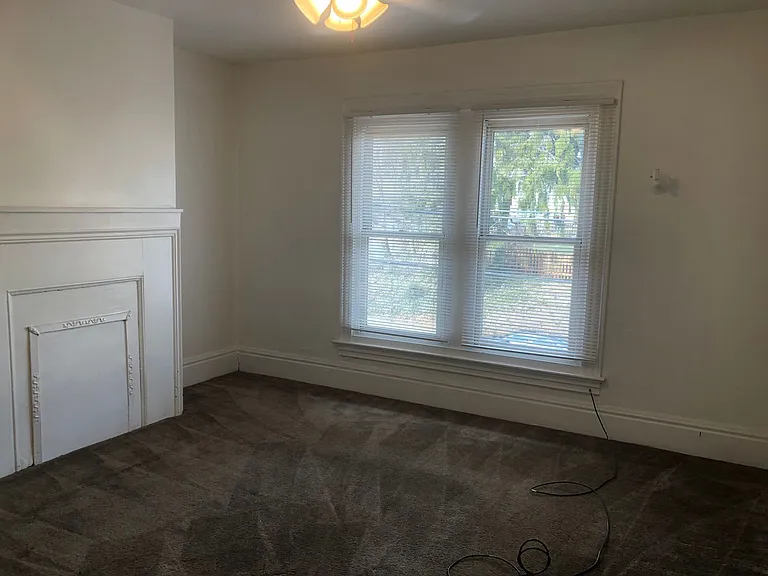 509 Forest Ave — Photo 2
