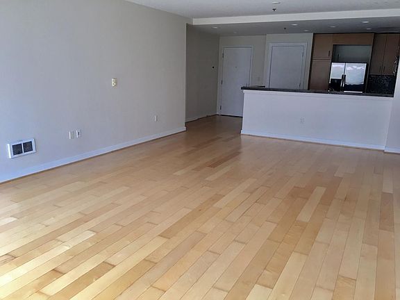 5th image of 255 Berry St APT 306