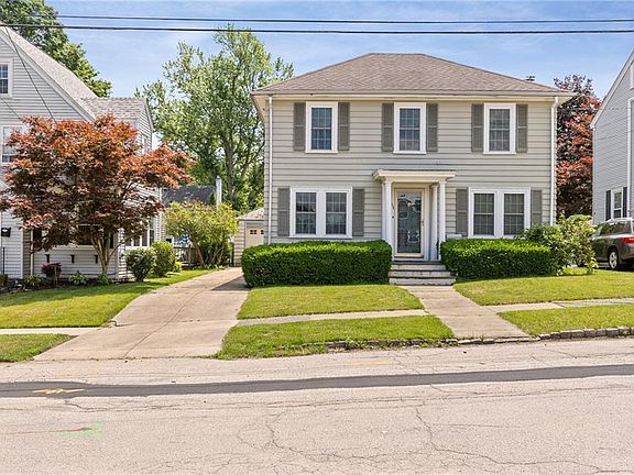 2nd image of 108 Longwood Ave