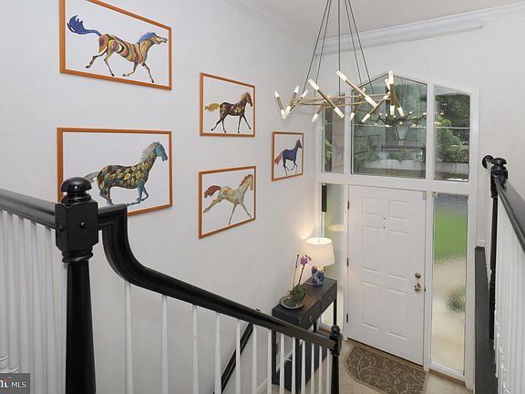 5th image of 9028 Denise Ln