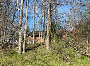 12983 Noling Woods Dr, South Lyon, MI 48178