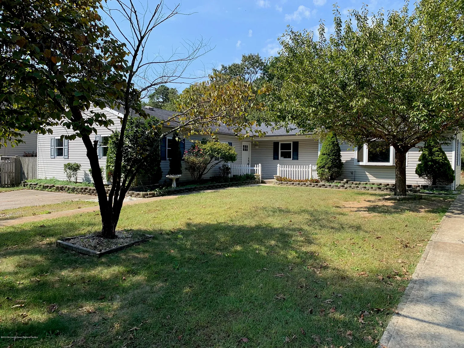 1418 Jay St photo 1