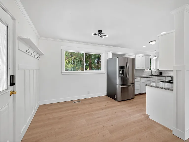 281 W 2000th St S #AS — Photo 8