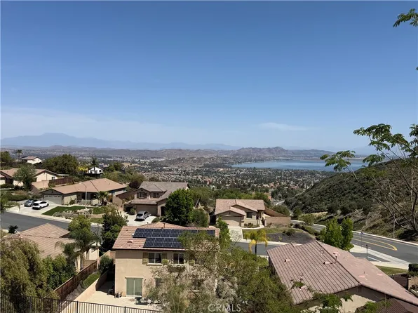 29454 Falling Leaf Dr, Lake Elsinore, CA 92530