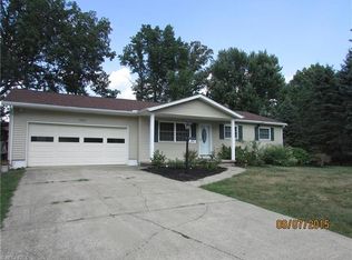 3667 Longfield Rd, Ravenna, OH 44266