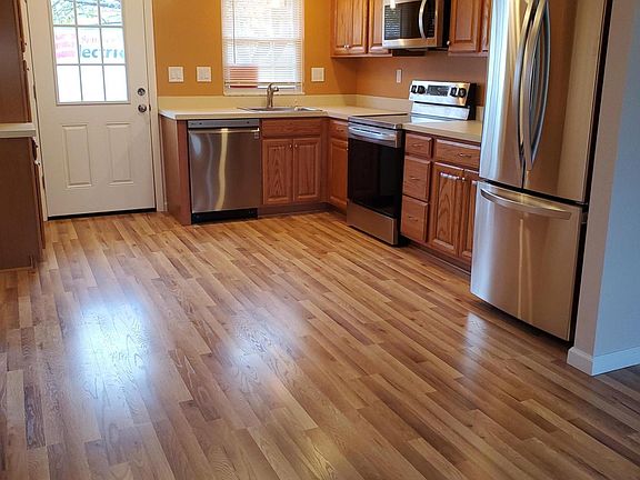 2nd image of 1140B Argyll Cir #1002