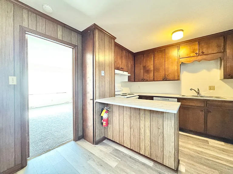 1723 E Cone Blvd #C — Photo 9
