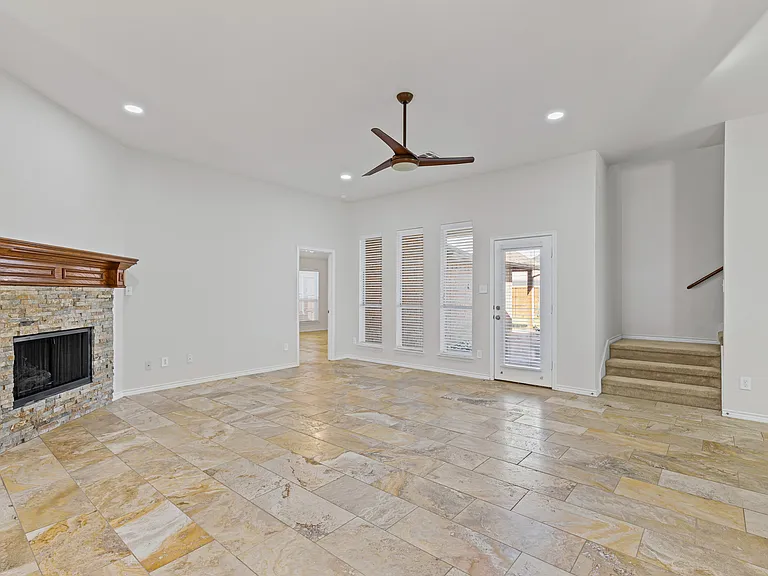 3509 Manor Dr — Photo 8