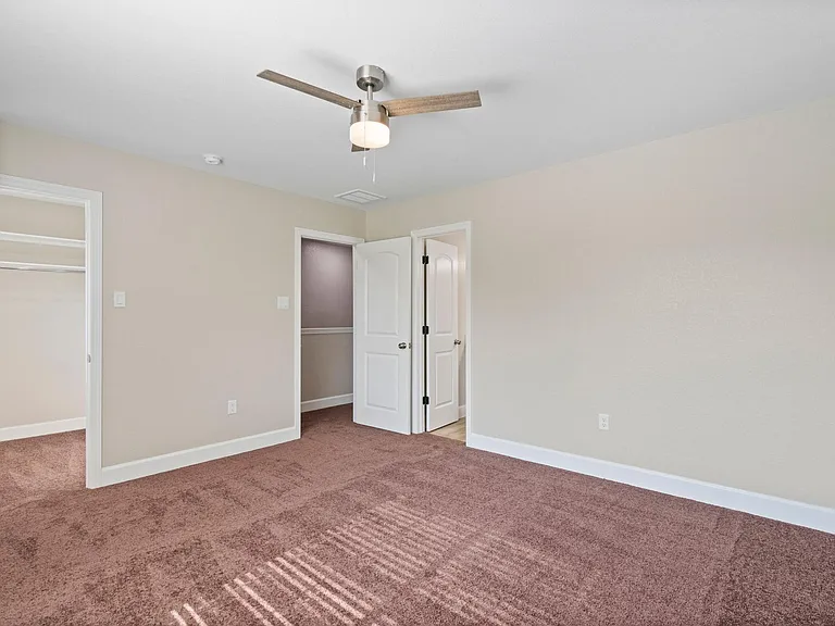 5423 Bacher St #B — Photo 24