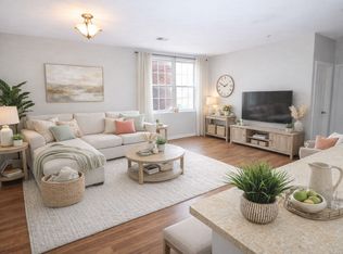 6450 Pleasant St APT 217, South Park, PA