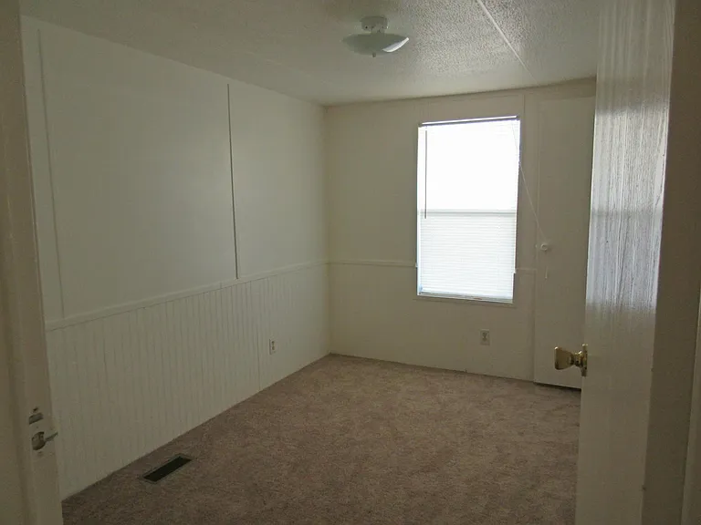 11822 S Sandra Ave — Photo 9