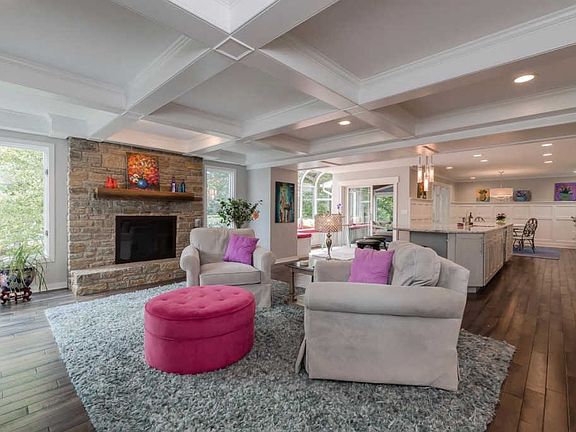 4th image of 8291 Glenmill Ct