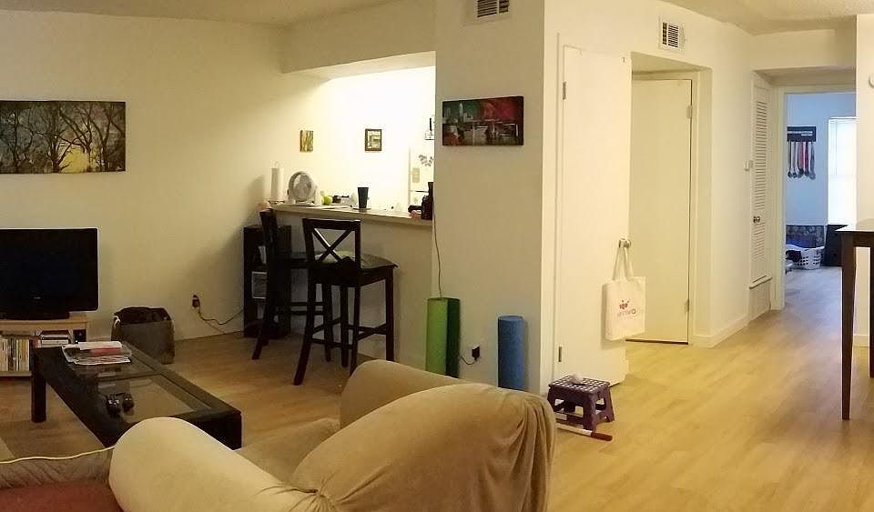 2nd image of 2211 Lawnmont Ave APT 312