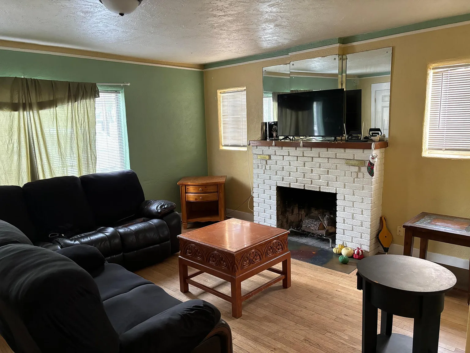 1 bed, 1542 sqft, $800 — Photo 2